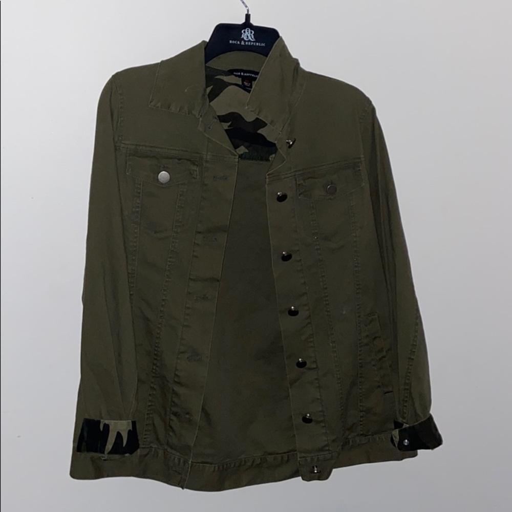 Rock & republic green jacket with camo